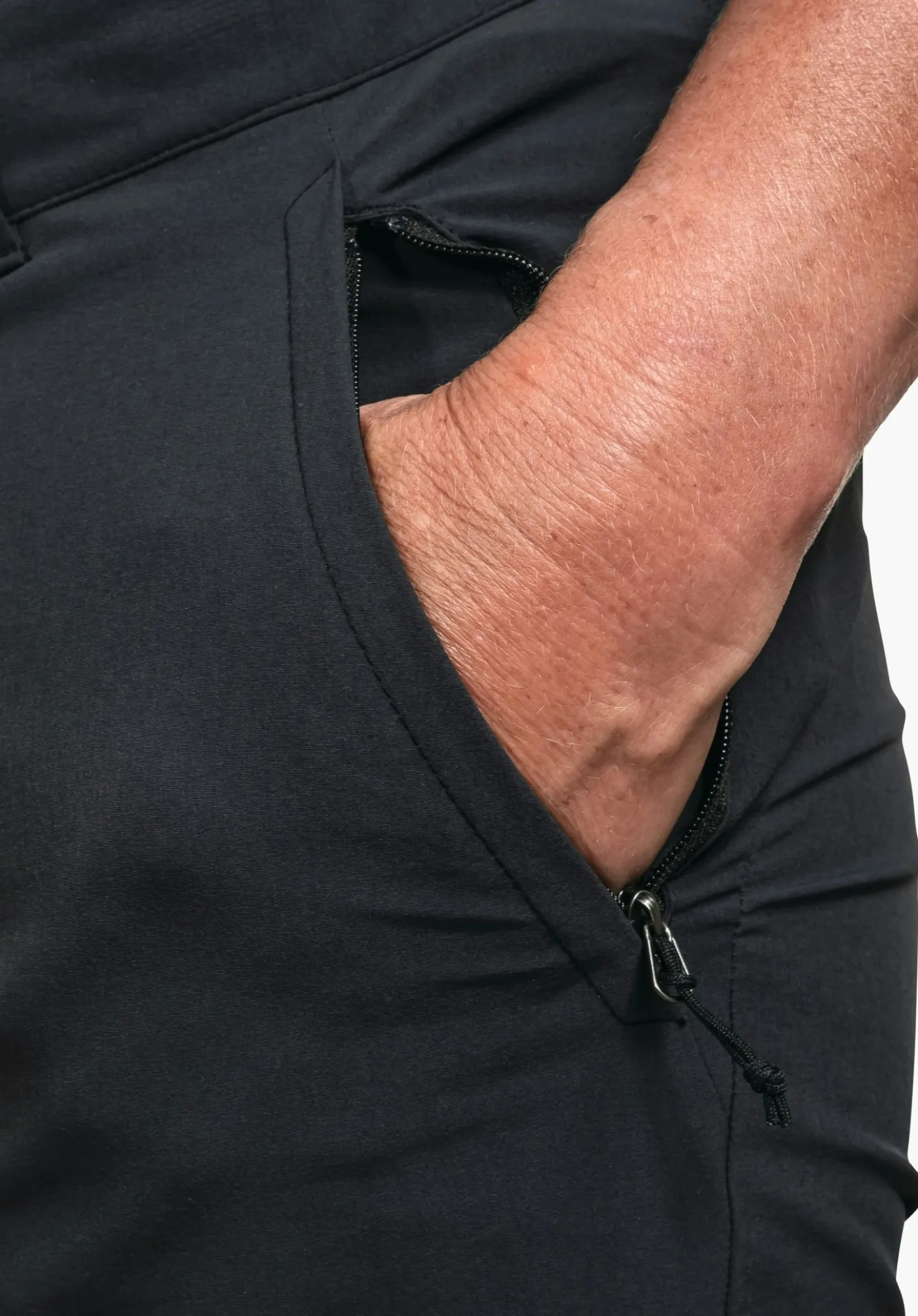 Geruchshemmende & bequeme Wanderhose